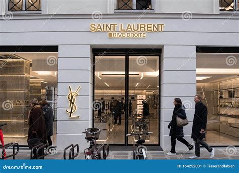 rue yves saint laurent|does ysl still make paris.